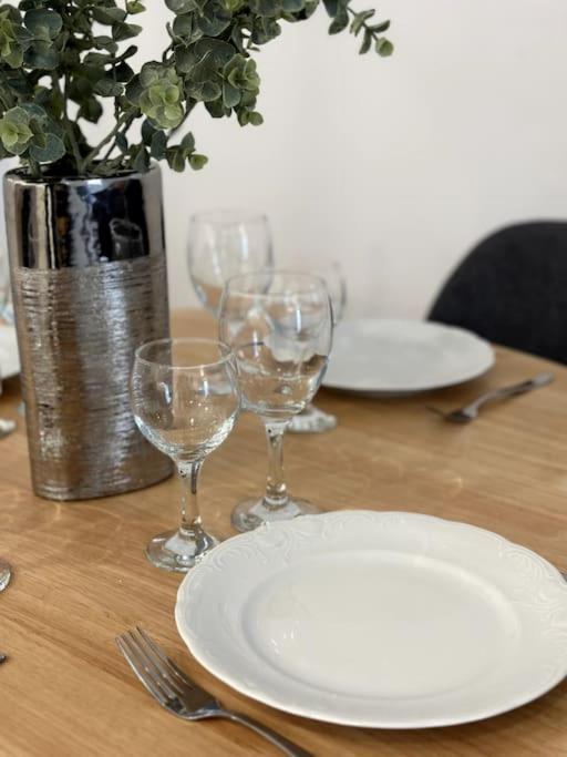 Le Nid Douillet Apartment นีมส์ ภายนอก รูปภาพ